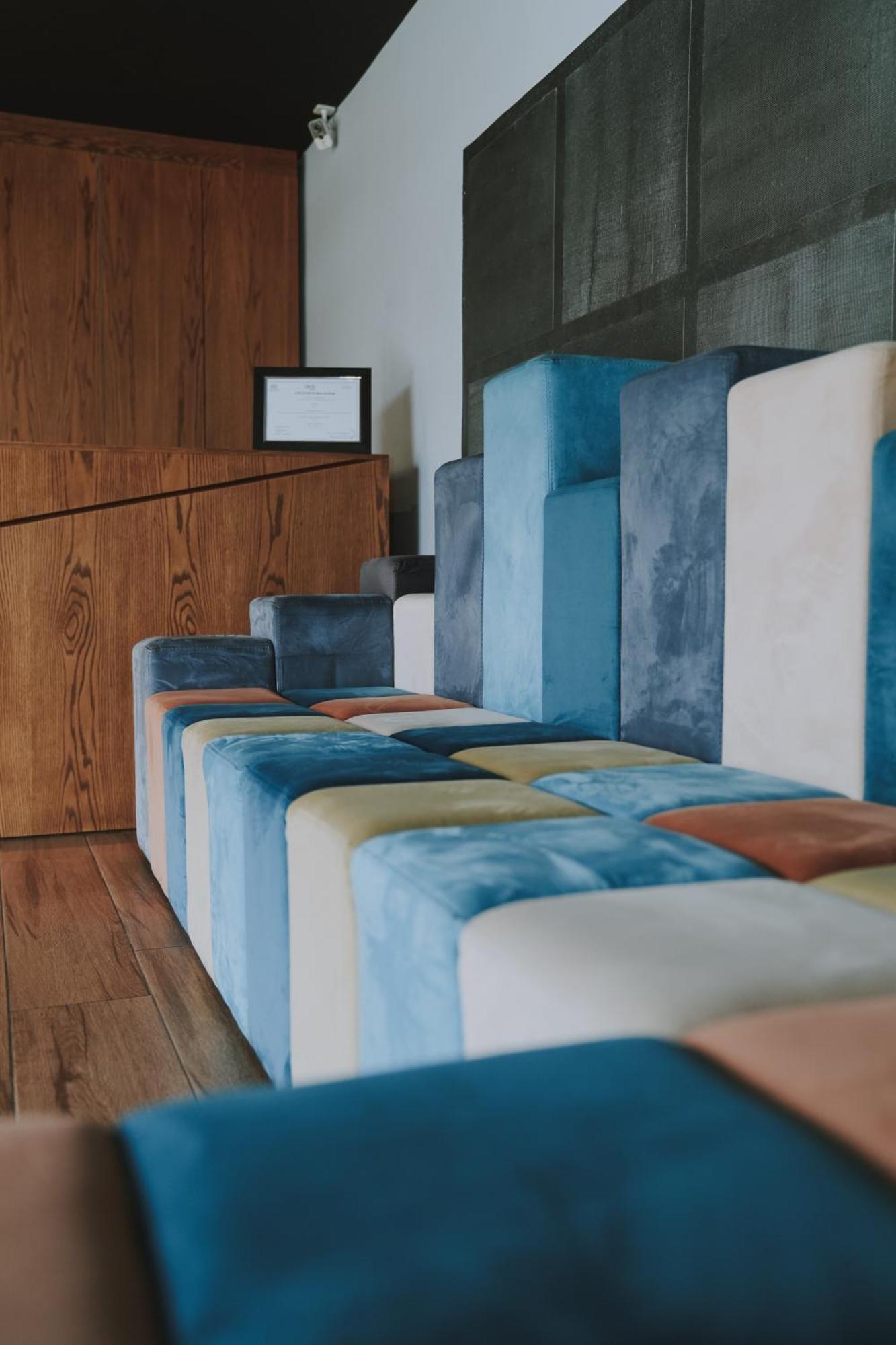 Hotel Alvin Comfort Kryemëdhej