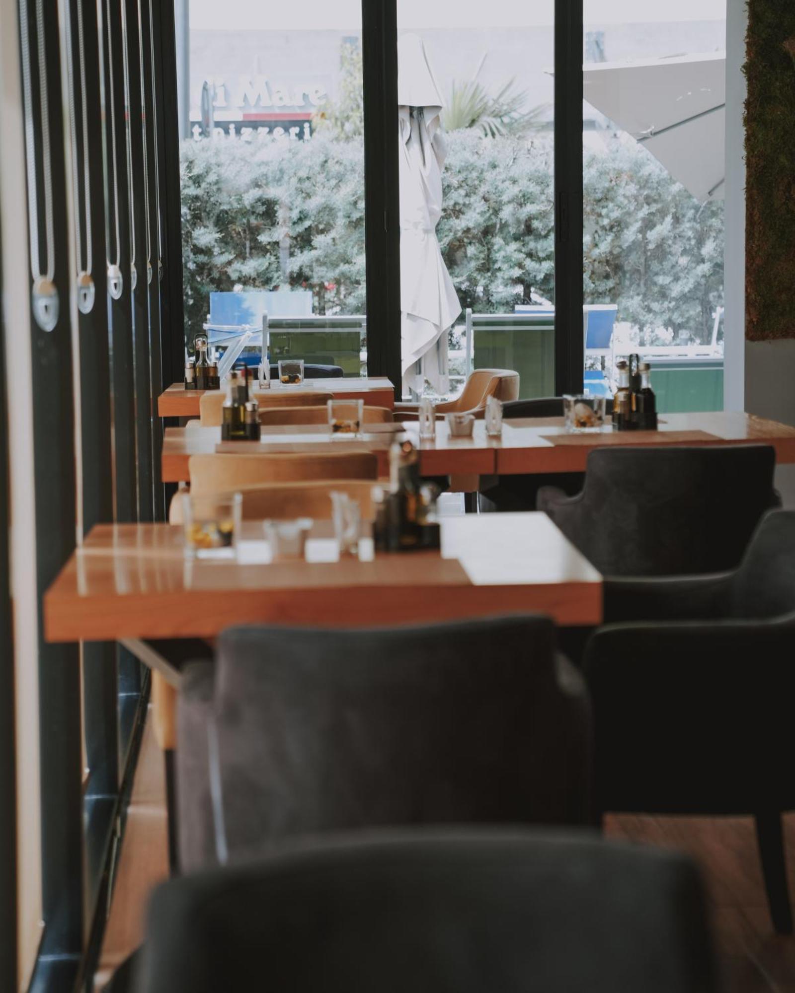 Alvin Comfort Hotel Kryemëdhej
