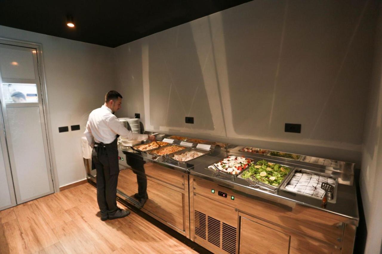 Hotel Alvin Comfort 4*